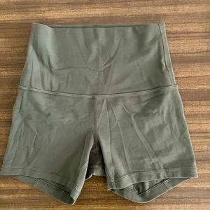 Lululemon align 4 inch shorts